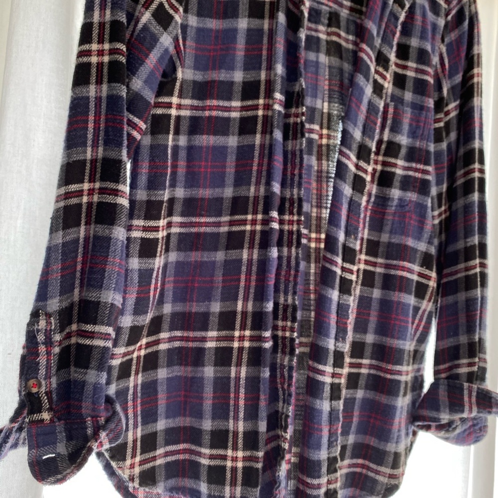 AE Flannel - Picture 2 of 4